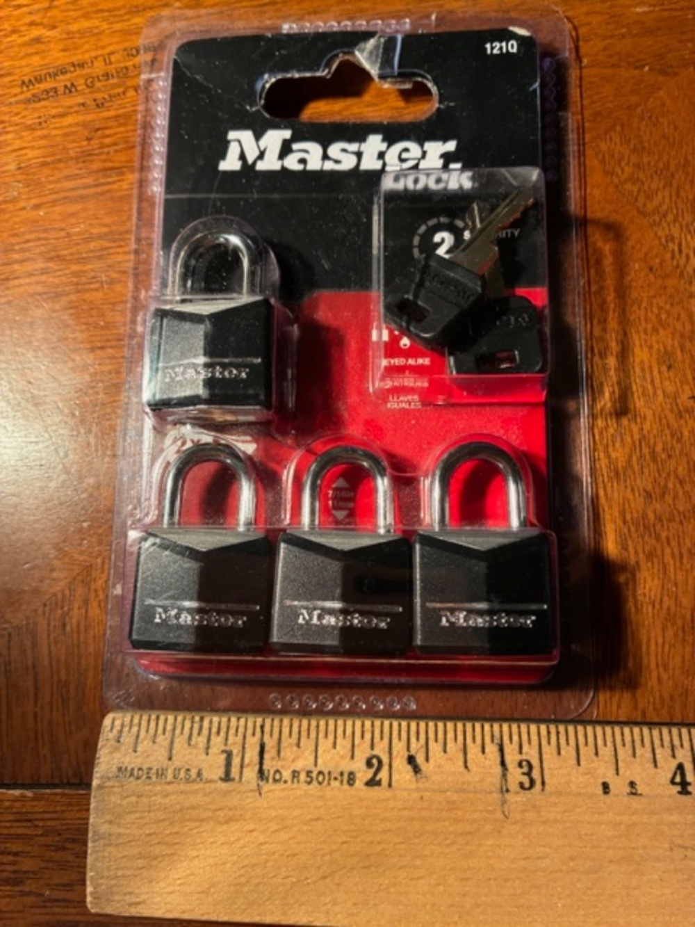 4 pack of small Master Locks with key for gates, sheds, and storage lockers - Picture 3 of 3